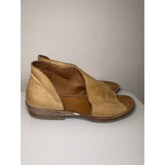 Free People Mont Blanc Sandals Womens Size 36 US 5.5 Tan Open Toe/Side Comfort - Picture 3 of 16